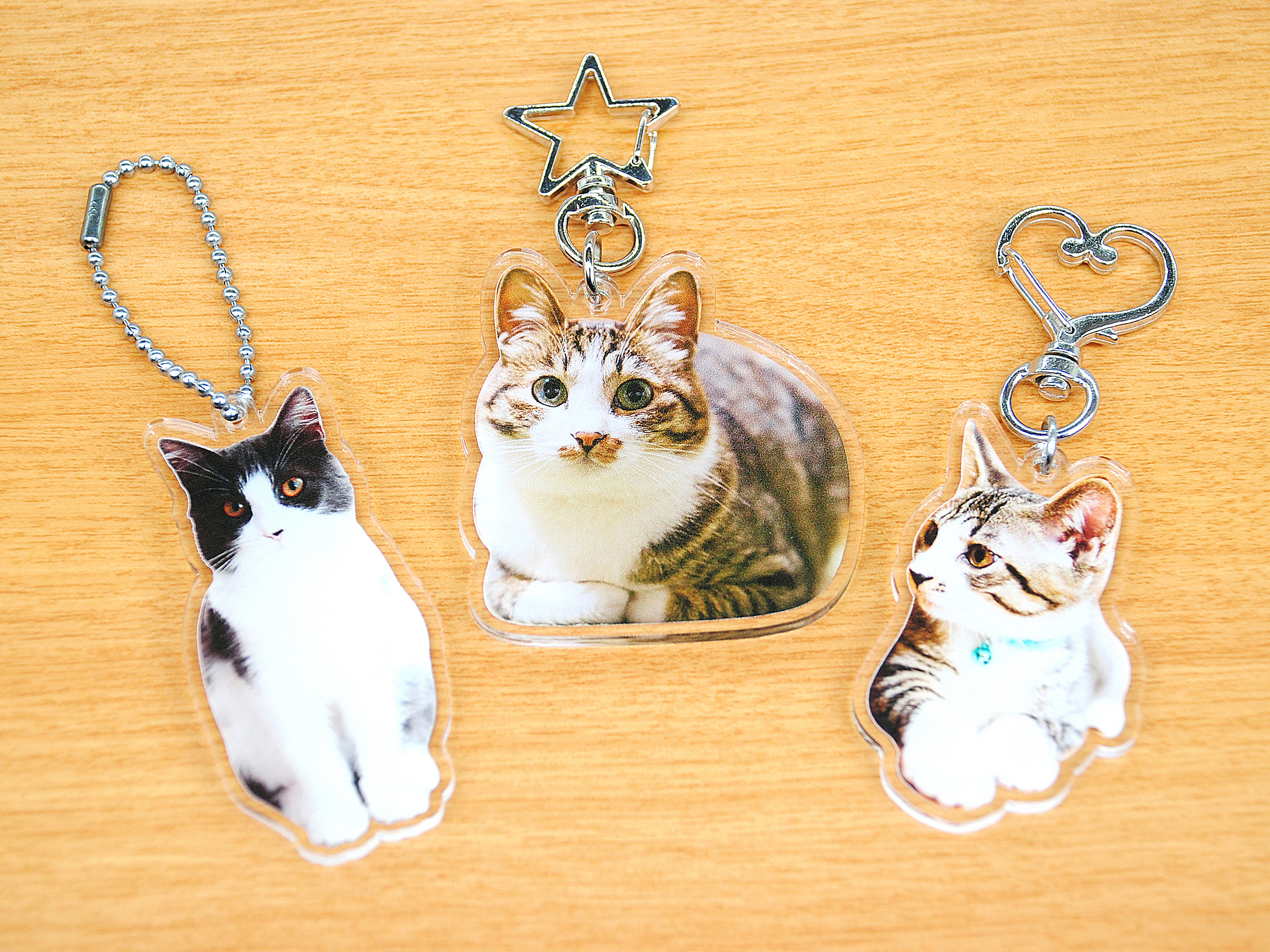 ねこちゃんアクリルキーホルダー切り抜きタイプ